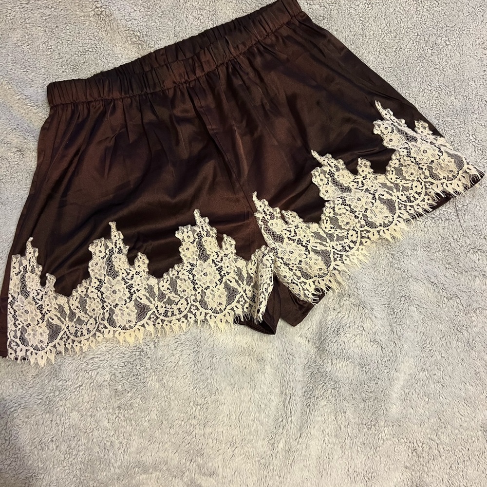 Elegant Brown Lace Trim Sleep Shorts